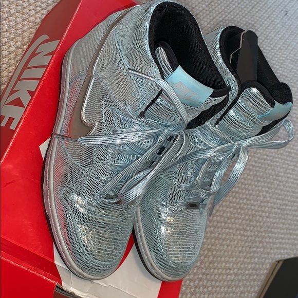 Limited Edition - Picture 2 of 4